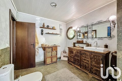 House à vendre à Sant Salvador de Guardiola, Barcelona, Espagne, 2 chambres, 179 m2 No. 153292 - photo 15