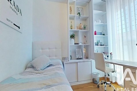 Apartamento en venta en Castellón de la Plana, Castellón, España 5 dormitorios, 340 m2 No. 172809 - foto 15