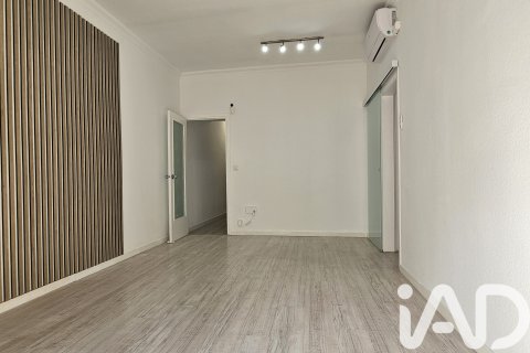 Wohnung zum Verkauf in Barcelona, Spanien 4 Schlafzimmer, 95 m2 Nr. 172812 - Foto 29