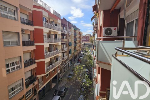 Wohnung zum Verkauf in Barcelona, Spanien 4 Schlafzimmer, 95 m2 Nr. 172812 - Foto 27