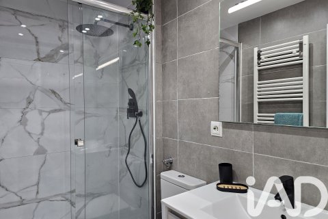 Wohnung zum Verkauf in Barcelona, Spanien 4 Schlafzimmer, 95 m2 Nr. 172812 - Foto 23