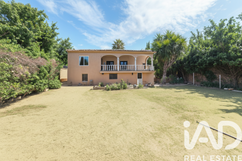 Casa in vendita a Marbella, Malaga, Spagna 4 camere da letto, 229 mq. N° 172808 - foto 2
