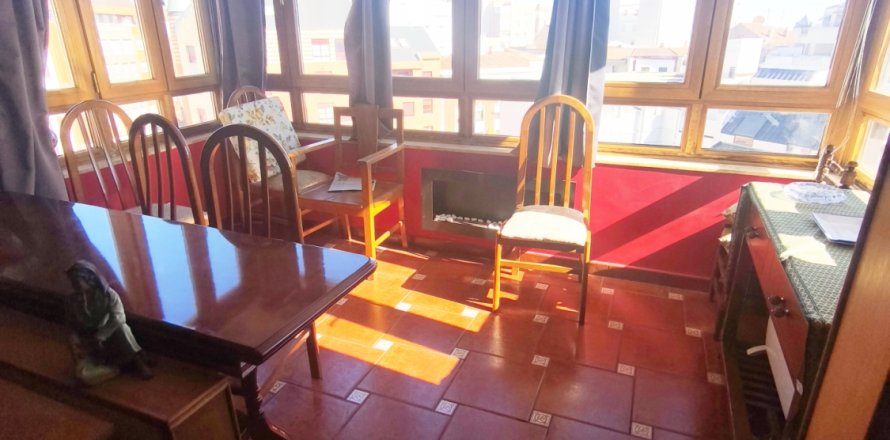 Wohnung in Leon, Spanien 3 Schlafzimmer, 125 m2 Nr. 172811