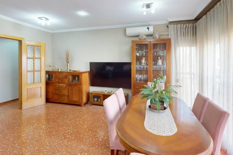 Lägenhet till salu i Valencia, Spanien 4 sovrum, 116 kvm. Nr. 146876 - foto 4