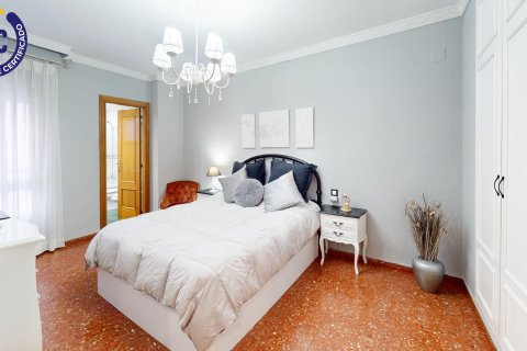 Lägenhet till salu i Valencia, Spanien 4 sovrum, 116 kvm. Nr. 146876 - foto 11