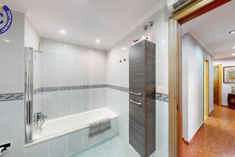 Lägenhet till salu i Valencia, Spanien 4 sovrum, 116 kvm. Nr. 146876 - foto 9