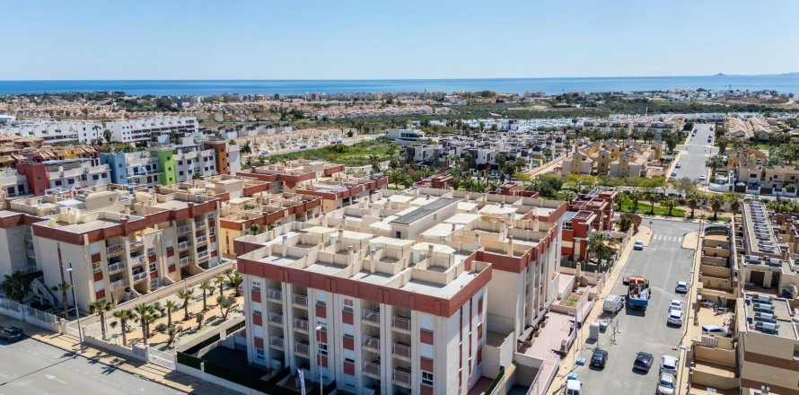 Apartment in Cabo Roig, Alicante, Spain 2 bedrooms, 69 sq.m. No. 154461