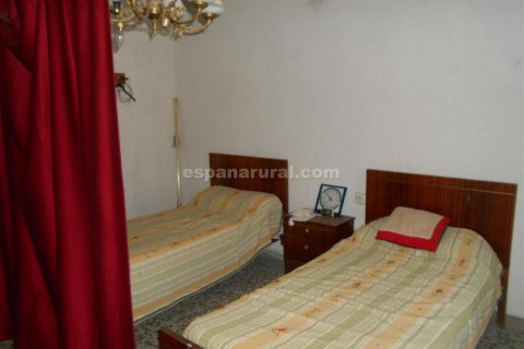 House for sale in Oria, Almeria, Spain 3 bedrooms, 115 sq.m. No. 184138 - photo 5