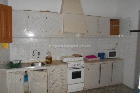 House for sale in Albox, Almeria, Spain 5 bedrooms, 150 sq.m. No. 184142 - photo 3