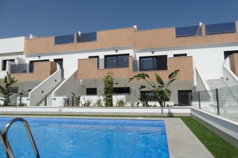 Bungalow till salu i Pilar de la Horadada, Alicante, Spanien 3 sovrum, 93 kvm. Nr. 171515 - foto 2