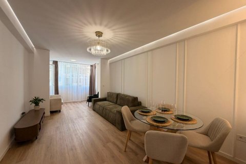 Apartamento en Torrevieja, Alicante, España 2 dormitorios, 78 m2 No. 168361