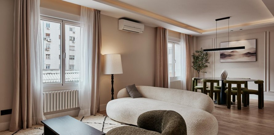 Huoneisto Madrid, Espanja 3 makuuhuonetta, 124 m2 No. 179868