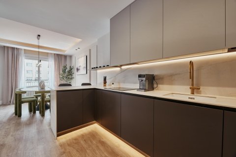 Huoneisto myytävänä Madrid, Espanja, 3 makuuhuonetta, 124 m2 No. 179868 - kuva 10