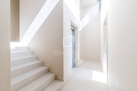 Villa for sale in Sitges, Barcelona, Spain 5 bedrooms, 305 sq.m. No. 164887 - photo 15