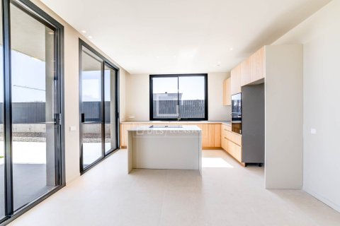 Villa for sale in Sitges, Barcelona, Spain 5 bedrooms, 305 sq.m. No. 164887 - photo 5