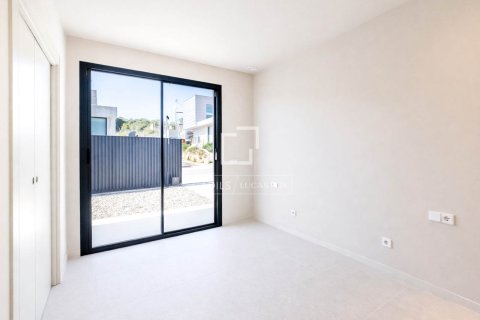 Villa for sale in Sitges, Barcelona, Spain 5 bedrooms, 305 sq.m. No. 164887 - photo 18