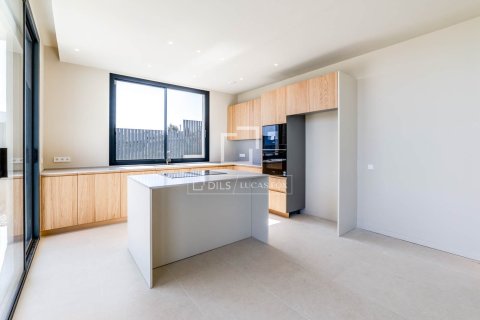 Villa for sale in Sitges, Barcelona, Spain 5 bedrooms, 305 sq.m. No. 164887 - photo 11