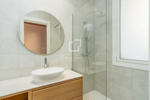 Wohnung zum Verkauf in Barcelona, Spanien 2 Schlafzimmer, 69 m2 Nr. 164889 - Foto 17