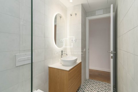 Wohnung zum Verkauf in Barcelona, Spanien 2 Schlafzimmer, 69 m2 Nr. 164889 - Foto 13