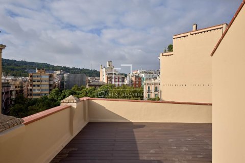 Apartment for sale in Barcelona, Spain 2 bedrooms, 69 sq.m. No. 164889 - photo 6