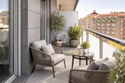 Apartment for sale in Barcelona, Spain 2 bedrooms, 67 sq.m. No. 164890 - photo 6