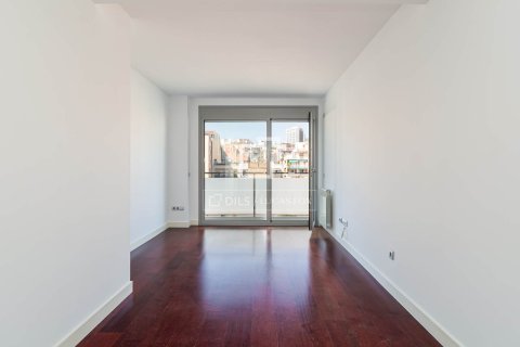 Apartment for sale in Barcelona, Spain 2 bedrooms, 67 sq.m. No. 164890 - photo 10