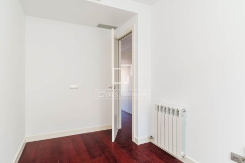 Apartment for sale in Barcelona, Spain 2 bedrooms, 67 sq.m. No. 164890 - photo 18