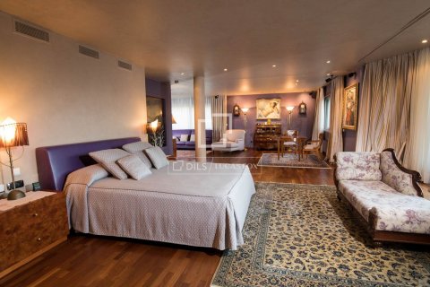 Villa for sale in Sitges, Barcelona, Spain 8 bedrooms, 905 sq.m. No. 164888 - photo 11