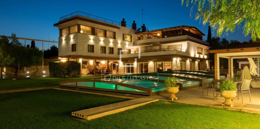 Villa in Sitges, Barcelona, Spain 8 bedrooms, 905 sq.m. No. 164888