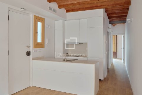 Apartment for sale in Barcelona, Spain 2 bedrooms, 77 sq.m. No. 164892 - photo 8