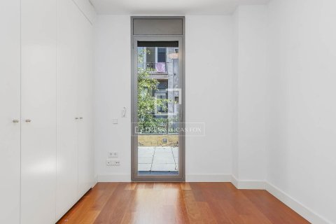 Продажа квартиры в Барселона, Испания 3 спальни, 95м2 №164891 - фото 11