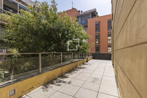 Продажа квартиры в Барселона, Испания 3 спальни, 95м2 №164891 - фото 13