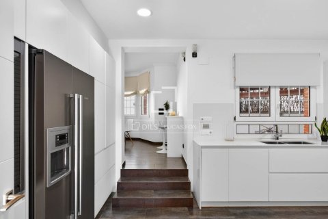 Villa for sale in Argentona, Barcelona, Spain 5 bedrooms, 560 sq.m. No. 164893 - photo 16