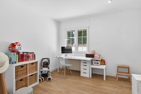 Villa for sale in Argentona, Barcelona, Spain 5 bedrooms, 560 sq.m. No. 164893 - photo 25