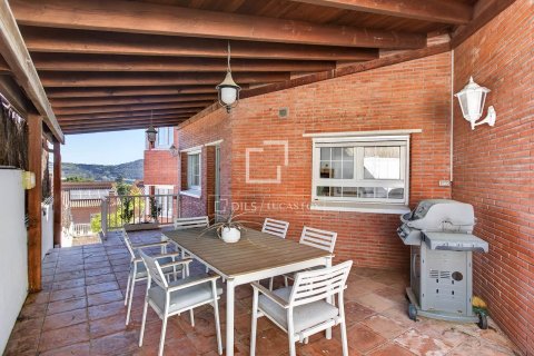 Villa for sale in Argentona, Barcelona, Spain 5 bedrooms, 560 sq.m. No. 164893 - photo 17