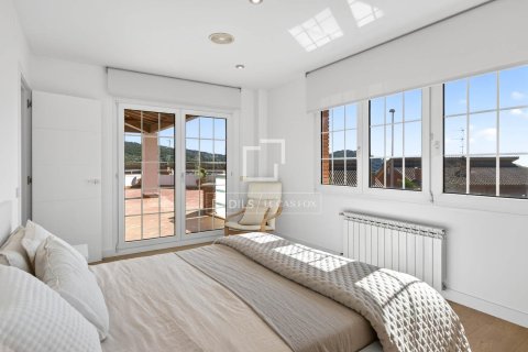 Villa for sale in Argentona, Barcelona, Spain 5 bedrooms, 560 sq.m. No. 164893 - photo 23