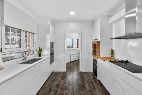 Villa for sale in Argentona, Barcelona, Spain 5 bedrooms, 560 sq.m. No. 164893 - photo 15