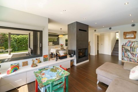 Продажа дома в Тейя, Барселона, Испания 4 спальни, 372м2 №168479 - фото 10