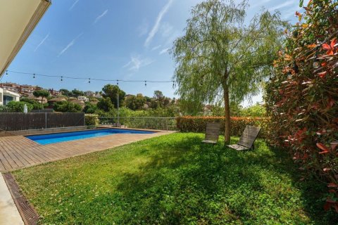 Продажа дома в Тейя, Барселона, Испания 4 спальни, 372м2 №168479 - фото 3
