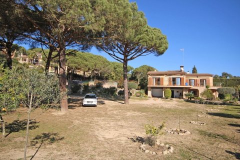 Dom w Lloret de Mar, Girona, Hiszpania 4 sypialnie, 350 mkw. nr 168484 – zdjęcie 8