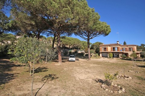 Dom w Lloret de Mar, Girona, Hiszpania 4 sypialnie, 350 mkw. nr 168484 – zdjęcie 10