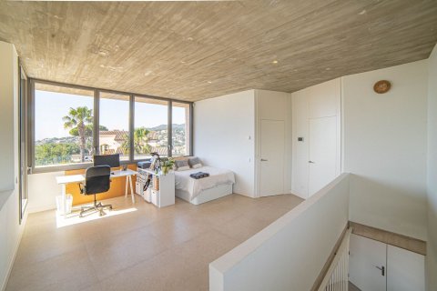 Продажа дома в Кабрильс, Барселона, Испания 4 спальни, 350м2 №168480 - фото 19