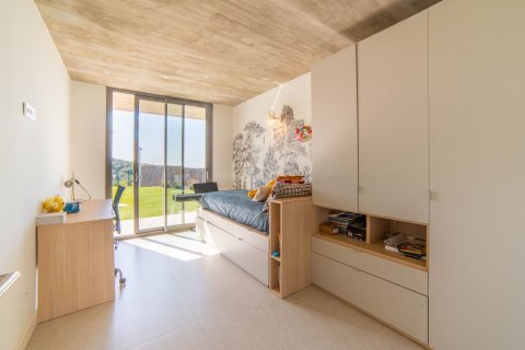 Продажа дома в Кабрильс, Барселона, Испания 4 спальни, 350м2 №168480 - фото 14