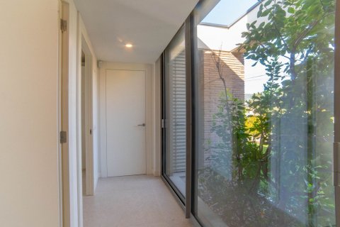 Продажа дома в Кабрильс, Барселона, Испания 4 спальни, 350м2 №168480 - фото 12
