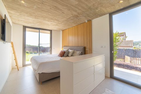 Продажа дома в Кабрильс, Барселона, Испания 4 спальни, 350м2 №168480 - фото 15