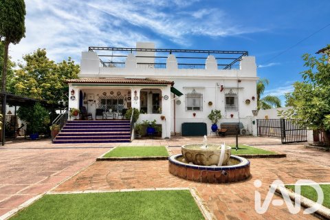 Hus i Cordoba, Spanien 5 sovrum, 347 kvm. Nr. 195805