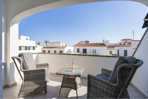 Apartment for sale in Sant Lluis, Menorca, Spain 3 bedrooms, 75 sq.m. No. 173796 - photo 9