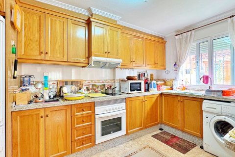 Townhouse zum Verkauf in Villamartin, Alicante, Spanien 3 Schlafzimmer, 90 m2 Nr. 140253 - Foto 15