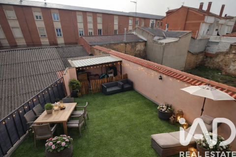 Duplex for sale in Astorga, Leon, Spain 2 bedrooms, 118 sq.m. No. 185143 - photo 24