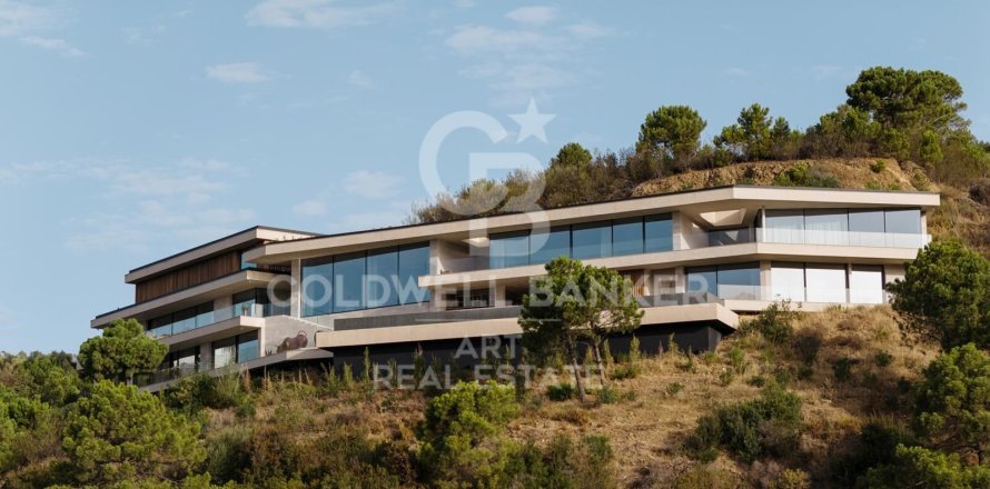 Villa a Benahavis, Malaga, Spagna 7 camere da letto, 1100 mq. N° 157627